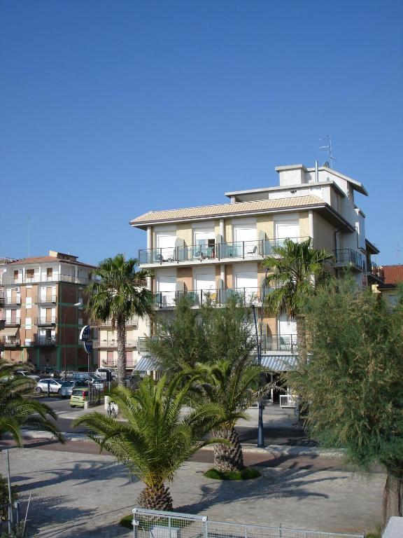 Petit Hotel San Benedetto del Tronto Esterno foto