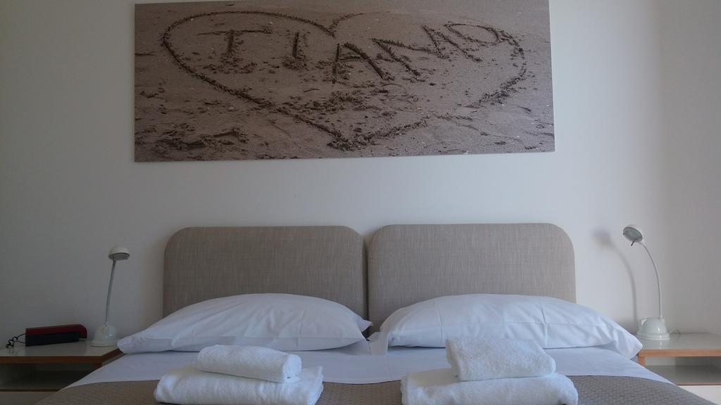 Petit Hotel San Benedetto del Tronto Esterno foto