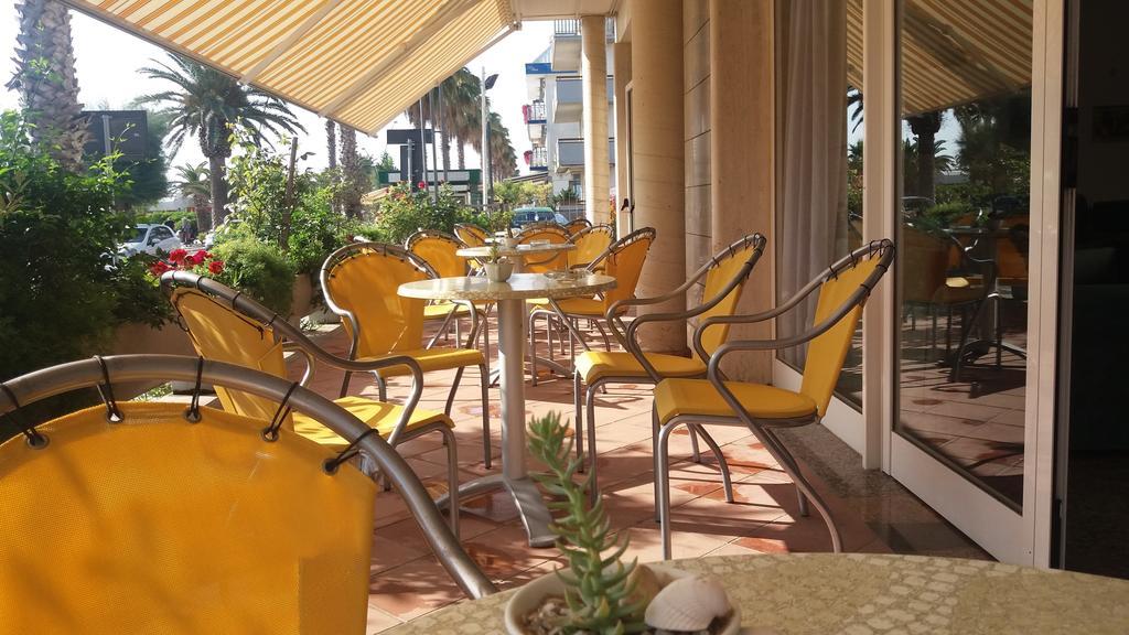 Petit Hotel San Benedetto del Tronto Esterno foto